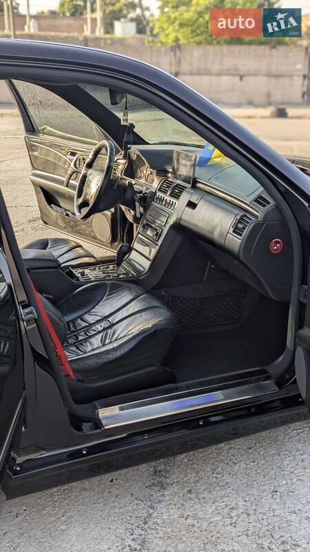 Седан Mercedes-Benz E-Class 1998 в Запорожье