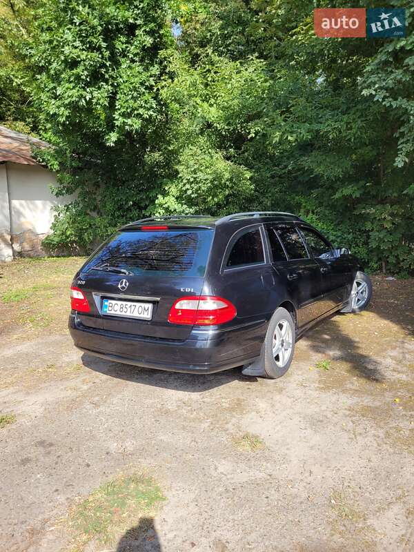 Універсал Mercedes-Benz E-Class 2004 в Жовкві фото 4 Універсал Mercedes-Benz E-Class 2004 в Жовкві