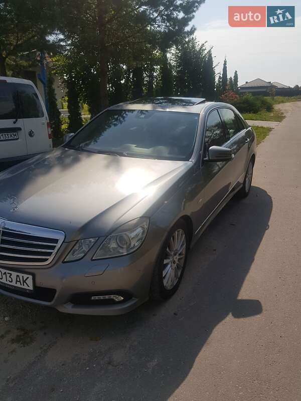 Седан Mercedes-Benz E-Class 2009 в Одесі