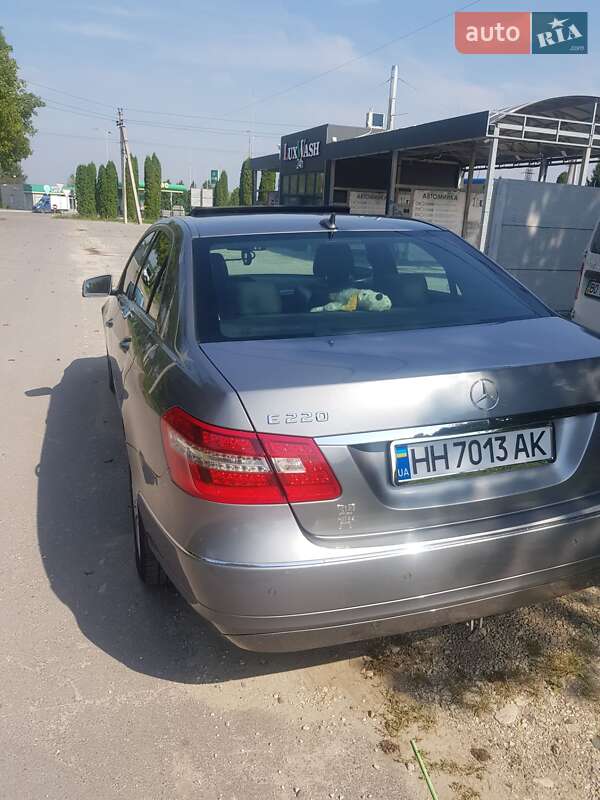 Седан Mercedes-Benz E-Class 2009 в Одесі