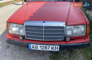 Седан Mercedes-Benz E-Class 1988 в Калиновке