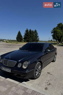 Седан Mercedes-Benz E-Class 2000 в 