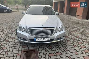Седан Mercedes-Benz E-Class 2011 в Ивано-Франковске