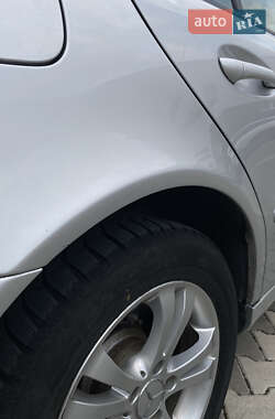 Седан Mercedes-Benz E-Class 2003 в 