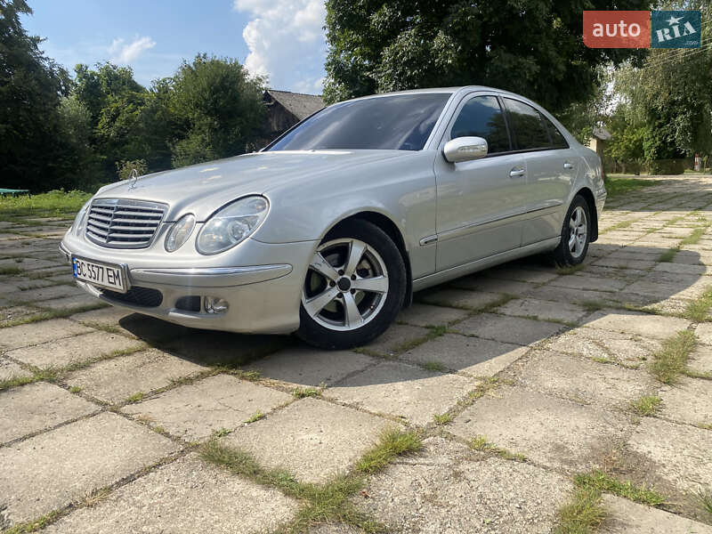 Mercedes-Benz E-Class 2002