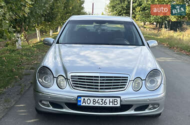 Седан Mercedes-Benz E-Class 2003 в Виноградове