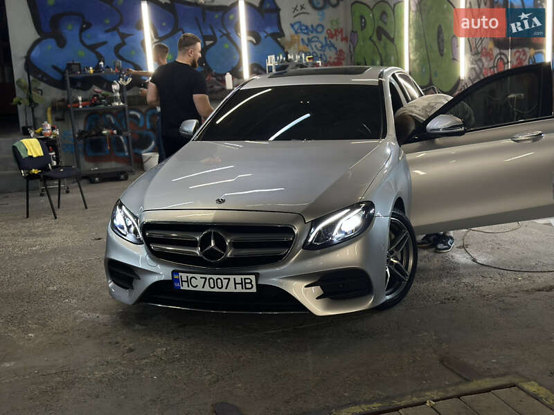 Седан Mercedes-Benz E-Class 2020 в Львове