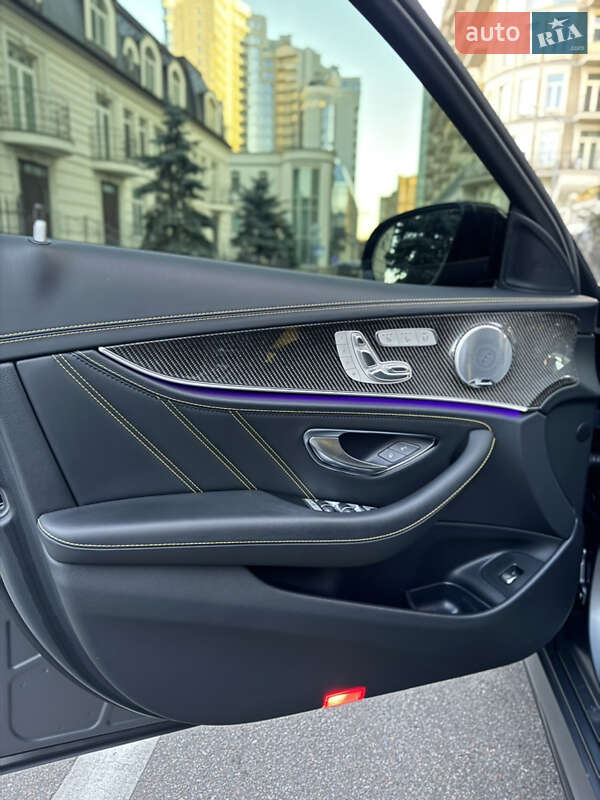Седан Mercedes-Benz E-Class 2018 в Киеве