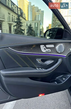 Седан Mercedes-Benz E-Class 2018 в 