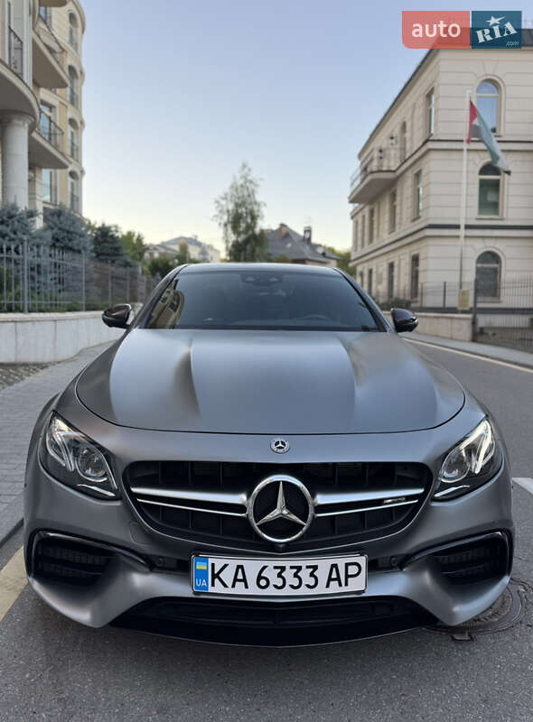 Седан Mercedes-Benz E-Class 2018 в Киеве