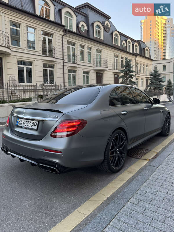 Седан Mercedes-Benz E-Class 2018 в Киеве