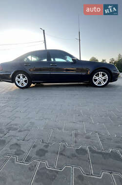 Седан Mercedes-Benz E-Class 2008 в 