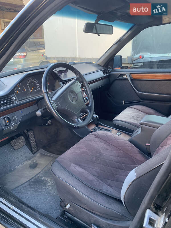 Седан Mercedes-Benz E-Class 1995 в Києві фото 7 Седан Mercedes-Benz E-Class 1995 в Києві