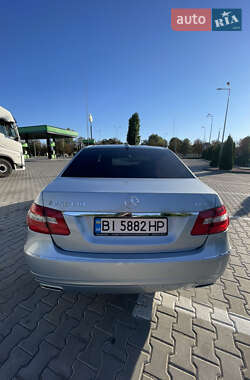 Седан Mercedes-Benz E-Class 2012 в 
