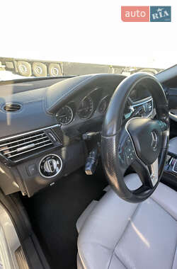 Седан Mercedes-Benz E-Class 2012 в 