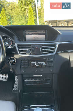 Седан Mercedes-Benz E-Class 2012 в 