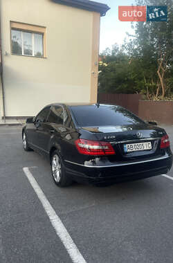 Седан Mercedes-Benz E-Class 2009 в 