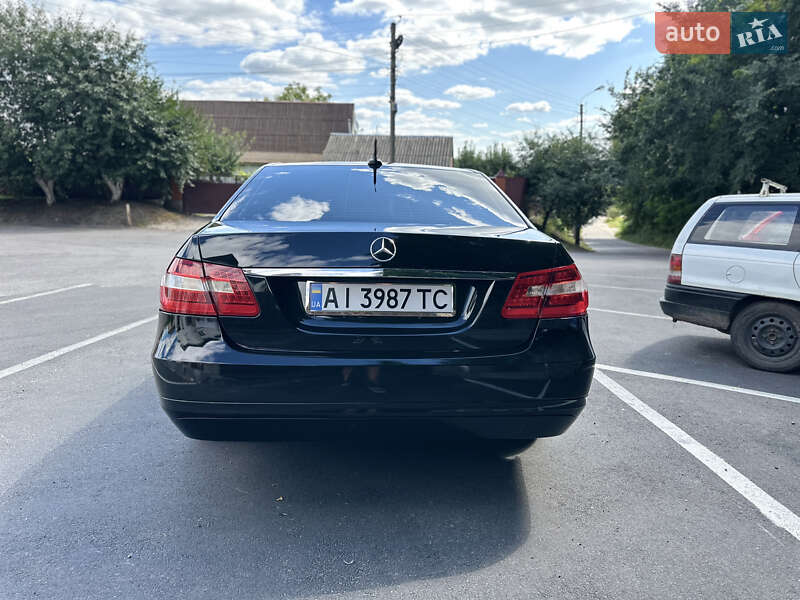 Седан Mercedes-Benz E-Class 2012 в Кагарлыке