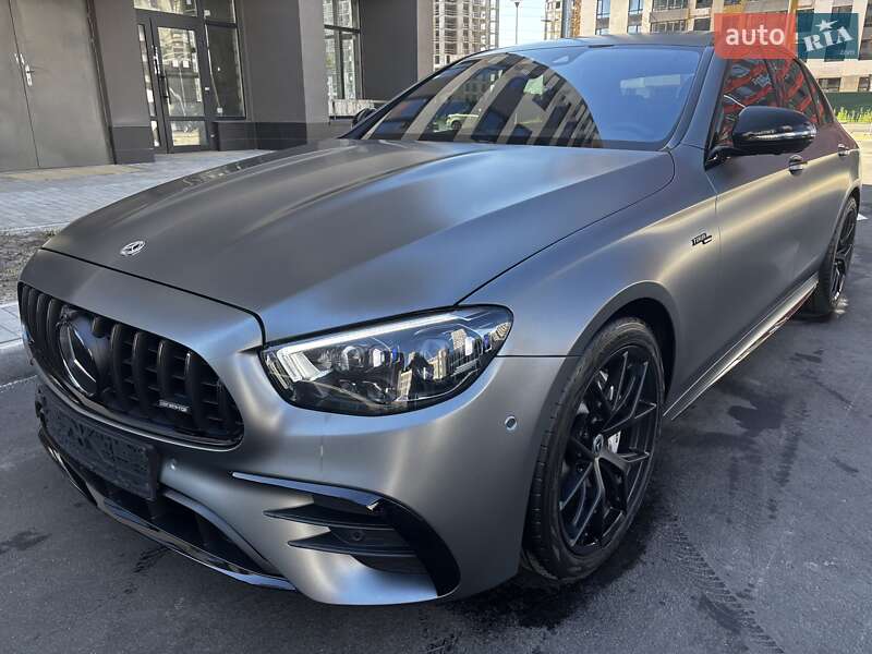 Седан Mercedes-Benz E-Class 2022 в Киеве