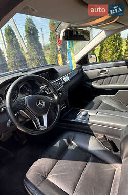 Универсал Mercedes-Benz E-Class 2012 в 
