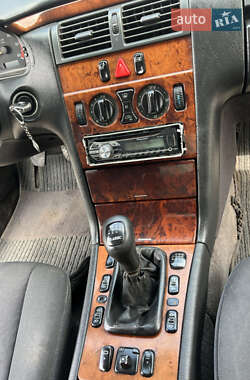 Седан Mercedes-Benz E-Class 1999 в 
