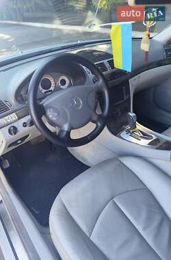 Седан Mercedes-Benz E-Class 2003 в 