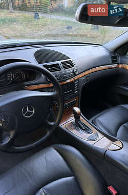Седан Mercedes-Benz E-Class 2003 в 