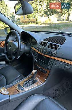 Седан Mercedes-Benz E-Class 2003 в 