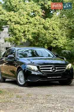 Седан Mercedes-Benz E-Class 2016 в 