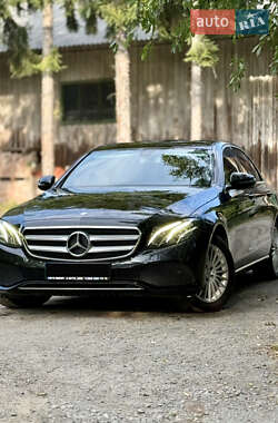Седан Mercedes-Benz E-Class 2016 в 