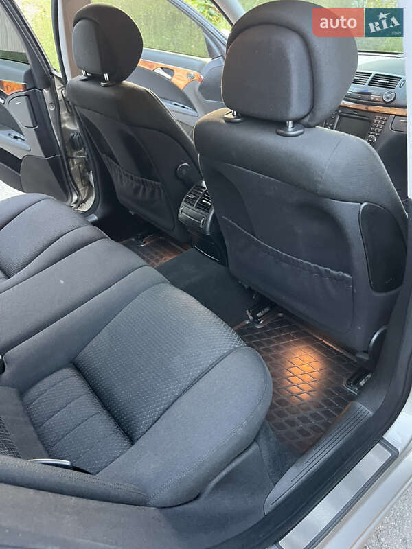 Седан Mercedes-Benz E-Class 2008 в Киеве