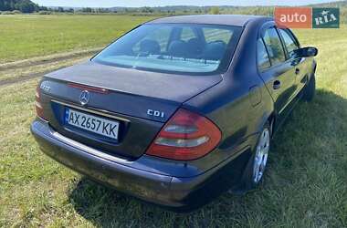 Седан Mercedes-Benz E-Class 2003 в 