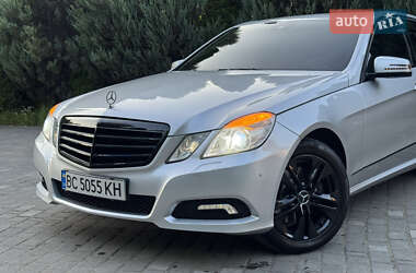 Седан Mercedes-Benz E-Class 2010 в 