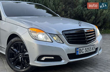 Седан Mercedes-Benz E-Class 2010 в 