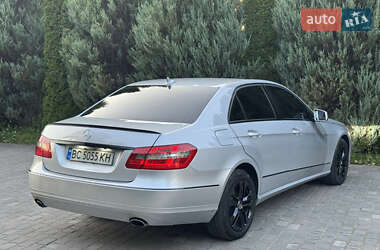 Седан Mercedes-Benz E-Class 2010 в 