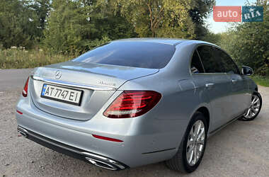Седан Mercedes-Benz E-Class 2016 в 