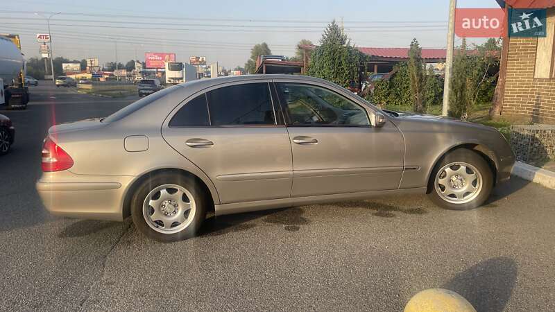 Седан Mercedes-Benz E-Class 2002 в Києві фото 10 Седан Mercedes-Benz E-Class 2002 в Києві