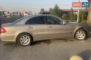 Седан Mercedes-Benz E-Class 2002 в 