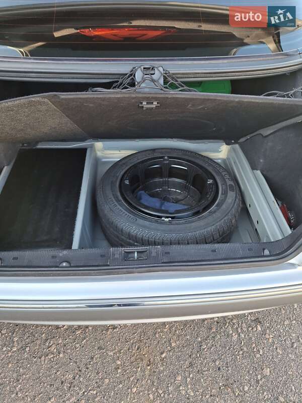 Седан Mercedes-Benz E-Class 2000 в Харкові