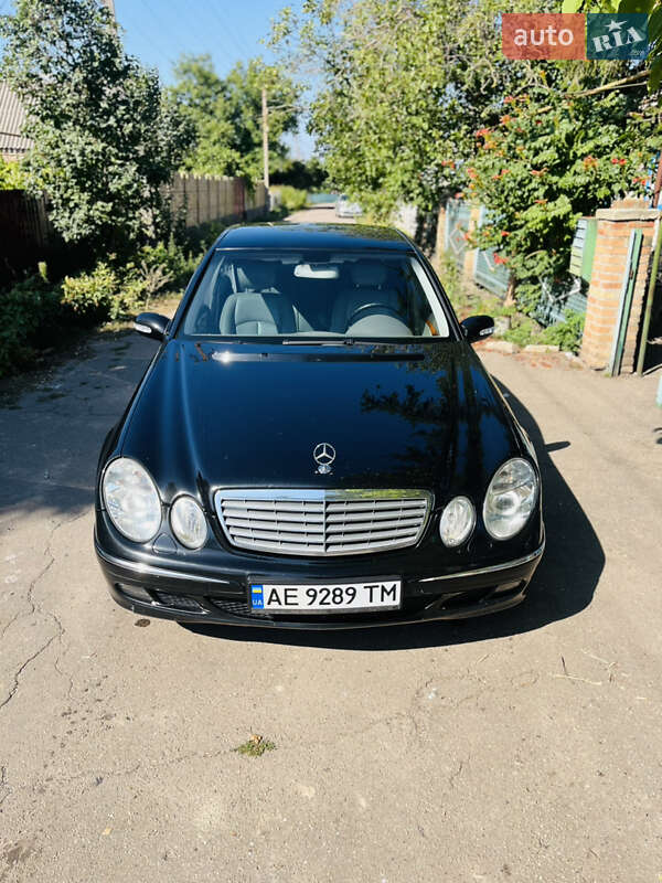 Mercedes-Benz E-Class 2004