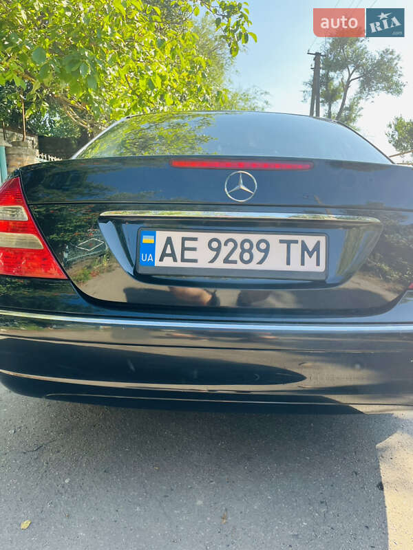 Седан Mercedes-Benz E-Class 2004 в Кривом Роге