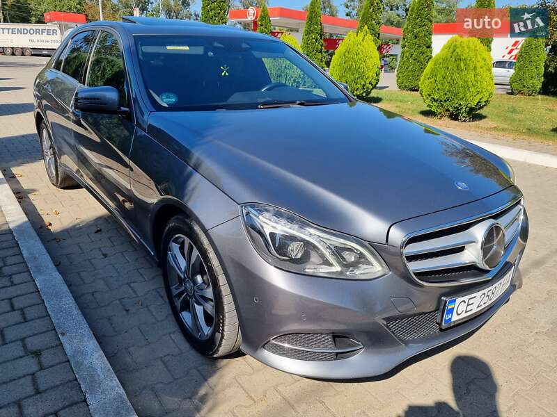 Седан Mercedes-Benz E-Class 2015 в Черновцах