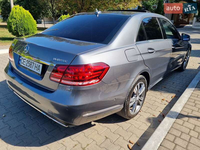 Седан Mercedes-Benz E-Class 2015 в Черновцах