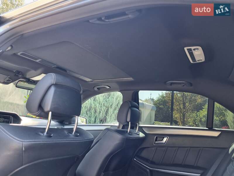 Седан Mercedes-Benz E-Class 2015 в Черновцах