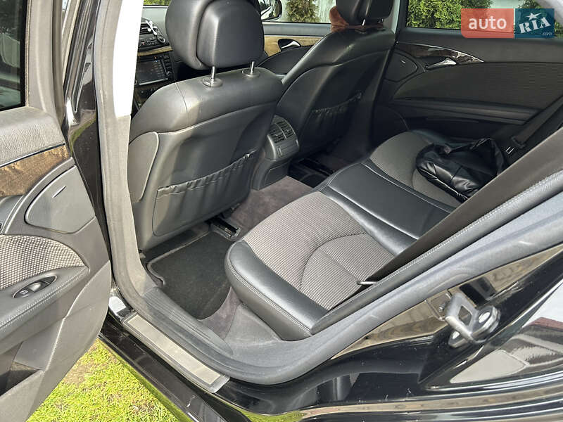 Седан Mercedes-Benz E-Class 2006 в Львове