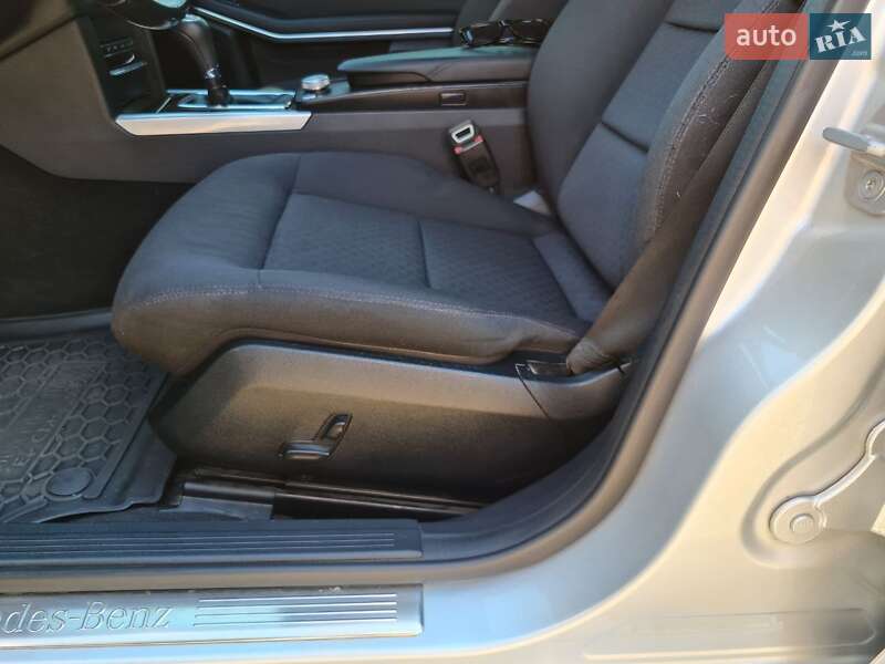 Седан Mercedes-Benz E-Class 2010 в Киеве