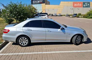 Седан Mercedes-Benz E-Class 2010 в Киеве