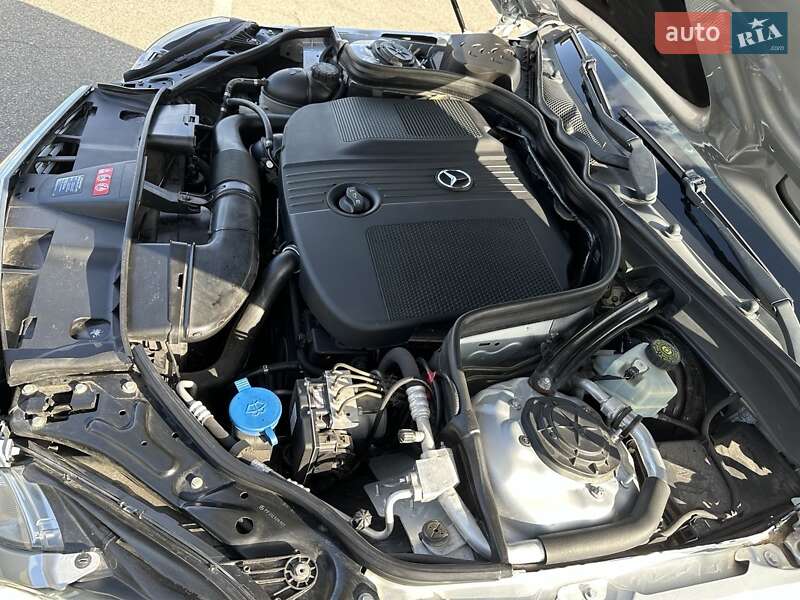 Седан Mercedes-Benz E-Class 2010 в Киеве