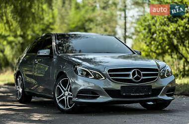 Седан Mercedes-Benz E-Class 2015 в Ровно