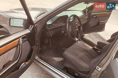 Седан Mercedes-Benz E-Class 1994 в 